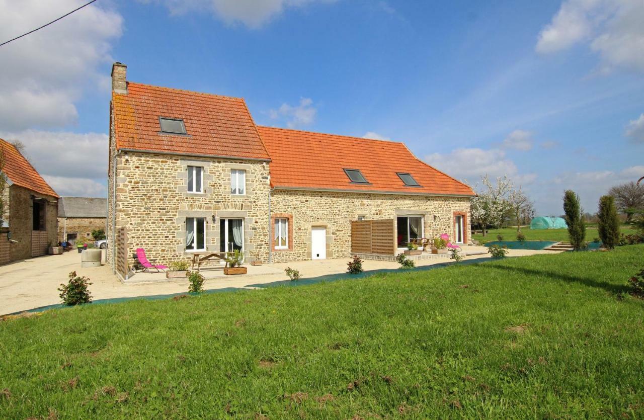 La Ferme D' Emerentine Bacilly ภายนอก รูปภาพ